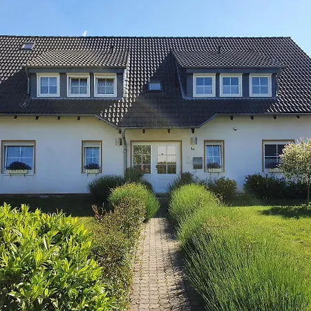 Vier Sterne Apartment